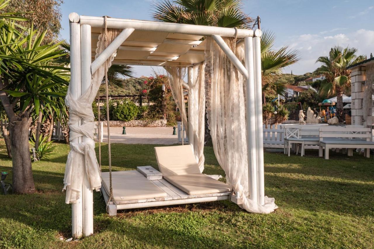 Luxury Villa Hera - Beachfront Roda  Zewnętrze zdjęcie