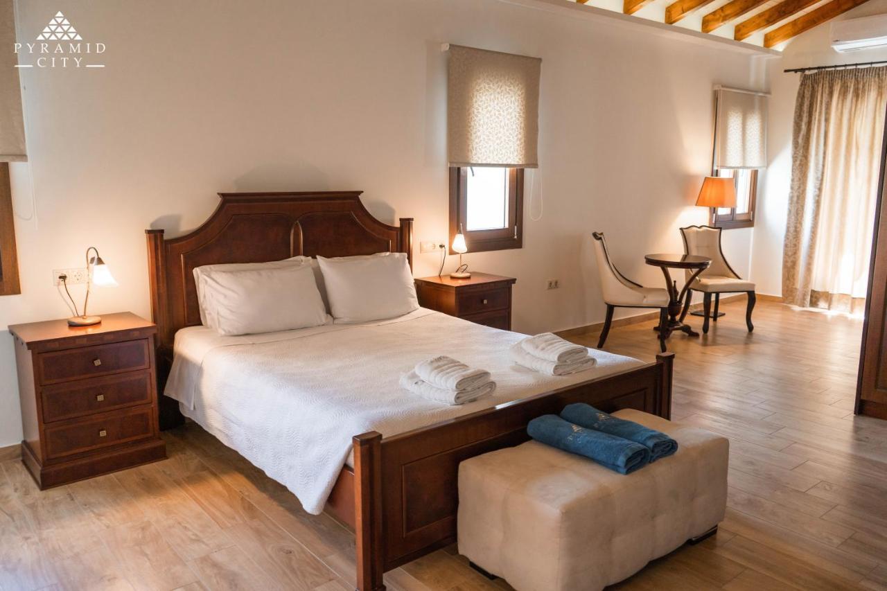 Luxury Villa Hera - Beachfront Roda  Zewnętrze zdjęcie